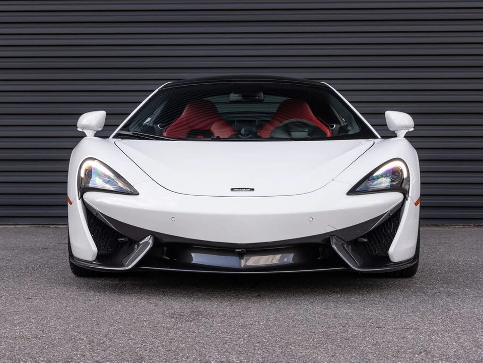 2018 McLaren 570GT - Image 5 of 30
