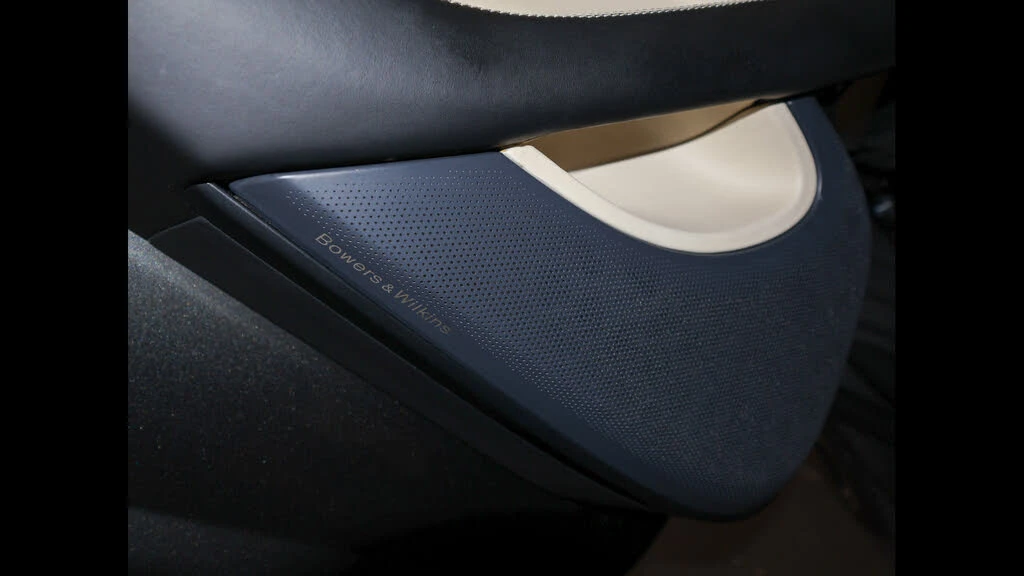 2018 McLaren 570GT - Image 17 of 31
