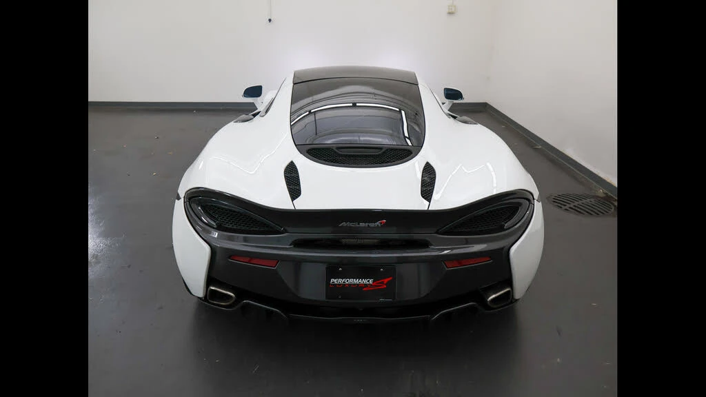 2018 McLaren 570GT - Image 10 of 31