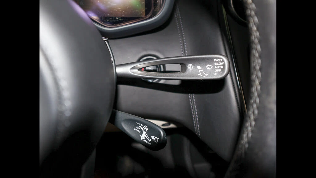 2018 McLaren 570GT - Image 27 of 31