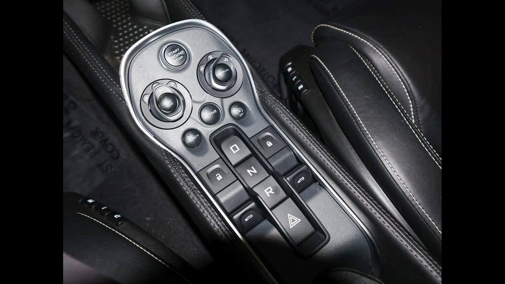 2018 McLaren 570GT - Image 28 of 31