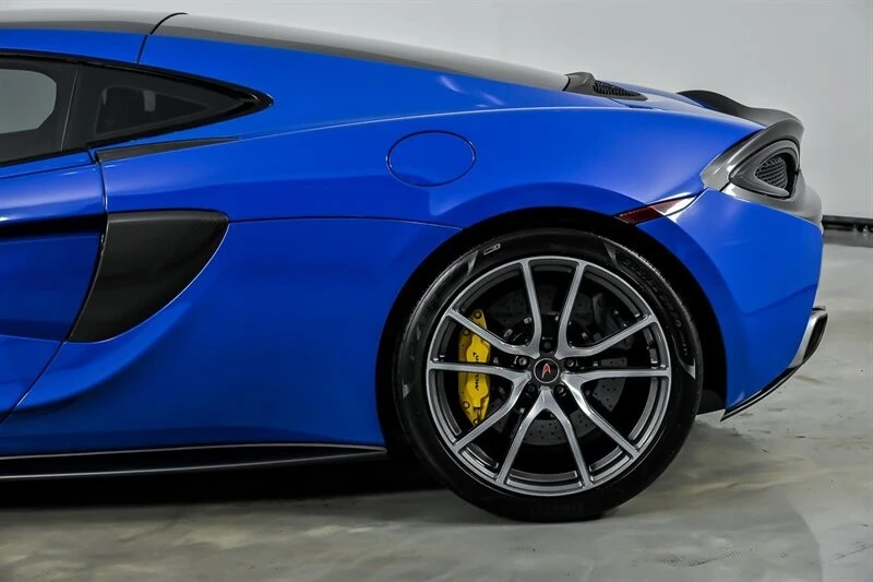 2018 McLaren 570GT - Image 10 of 31
