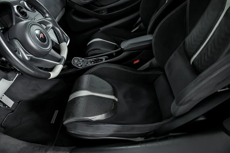 2018 McLaren 570GT - Image 21 of 31