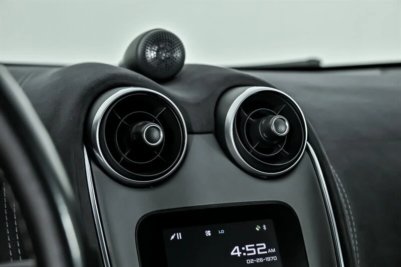 2018 McLaren 570GT - Image 31 of 31