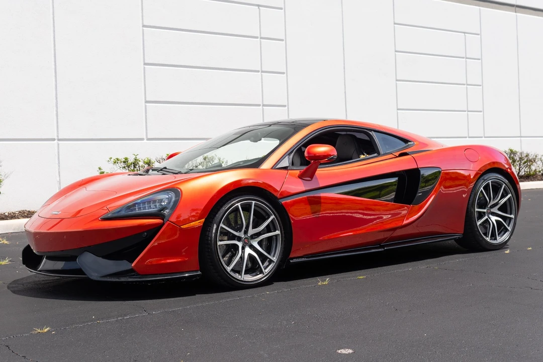 2018 McLaren 570GT - Image 18 of 31