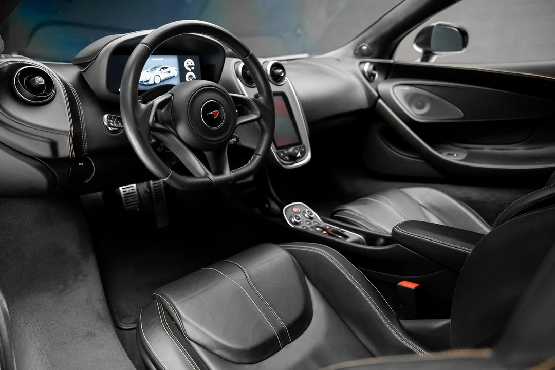 2018 McLaren 570GT - Image 2 of 21