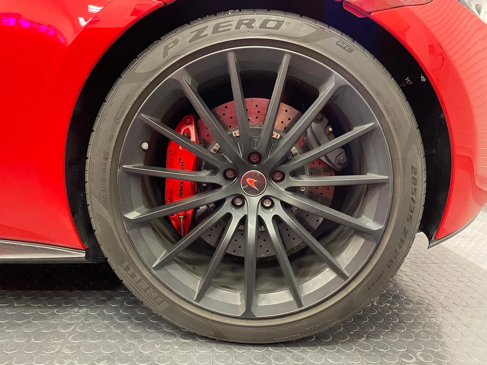 2018 McLaren 570GT - Image 29 of 31