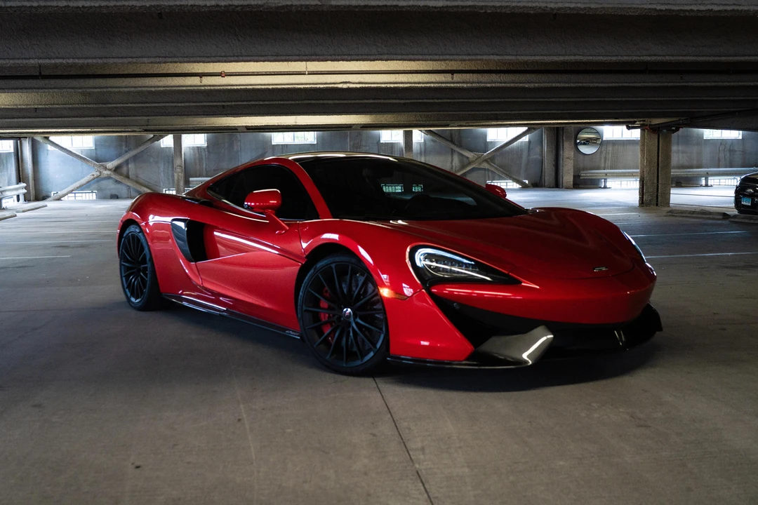2018 McLaren 570GT - Image 18 of 31