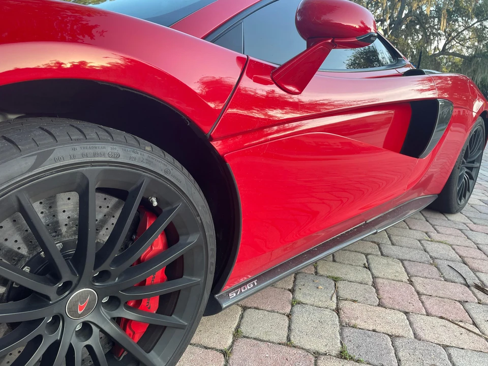 2018 McLaren 570GT - Image 23 of 31