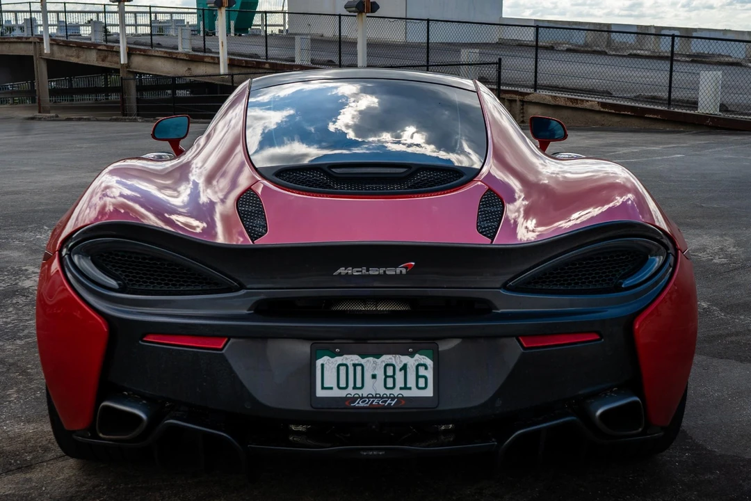 2018 McLaren 570GT - Image 12 of 31