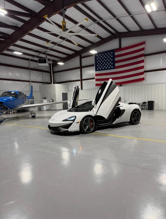 2018 McLaren 570GT - Image 5 of 16