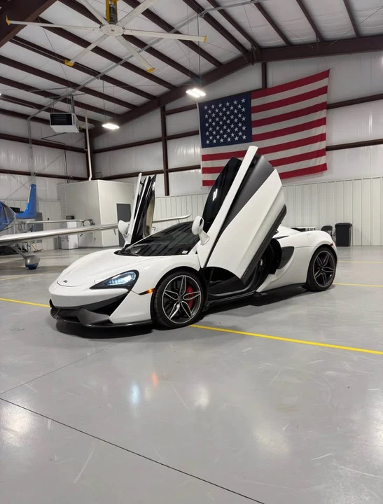 2018 McLaren 570GT - Image 4 of 16