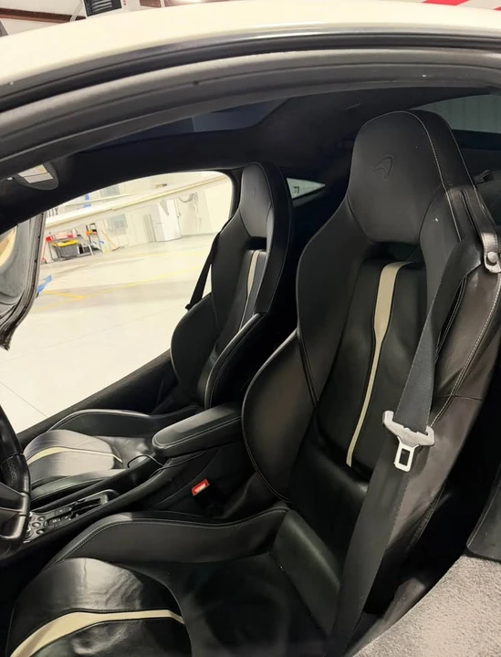 2018 McLaren 570GT - Image 14 of 16