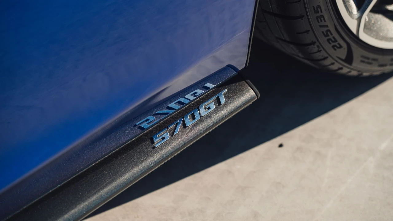 2018 McLaren 570GT - Image 27 of 31