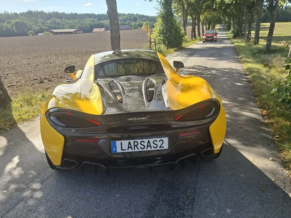 2018 McLaren 570S - Image 7 of 30