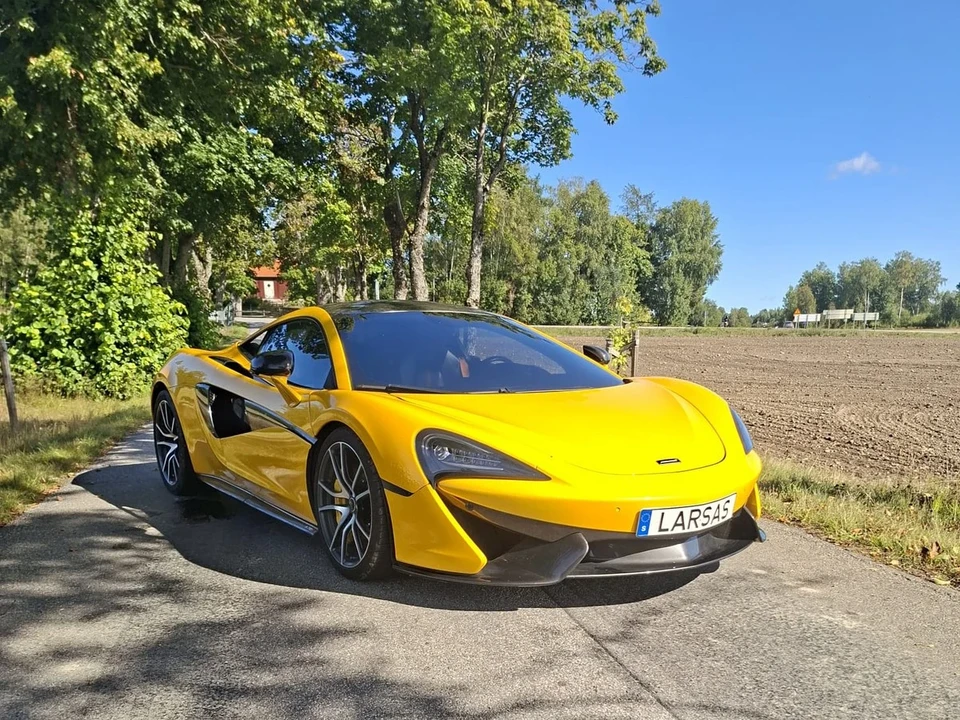 2018 McLaren 570S - Image 11 of 30