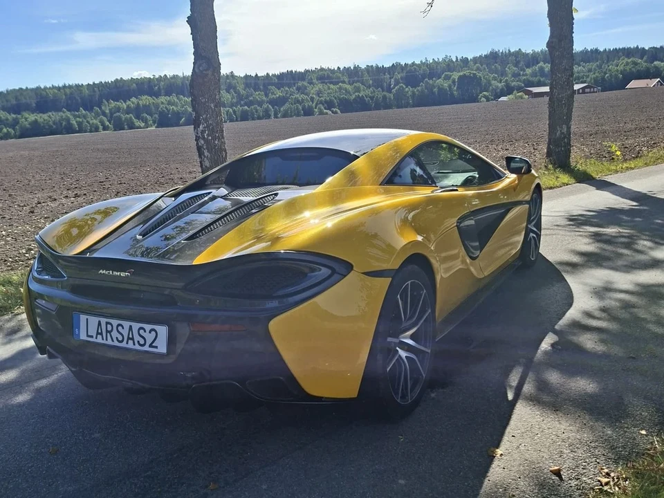 2018 McLaren 570S - Image 8 of 30