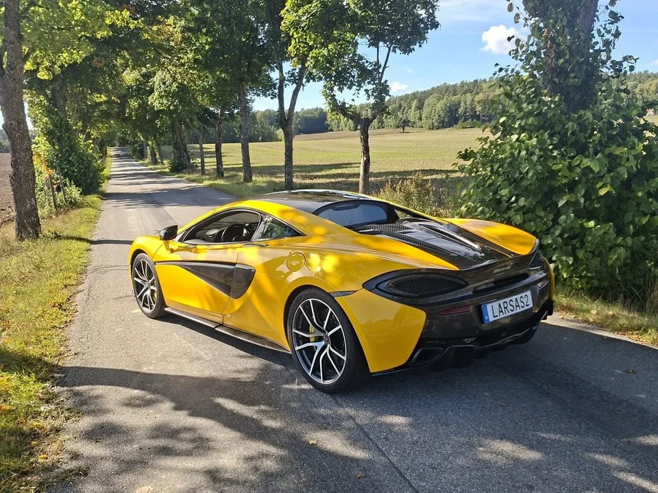 2018 McLaren 570S - Image 10 of 30