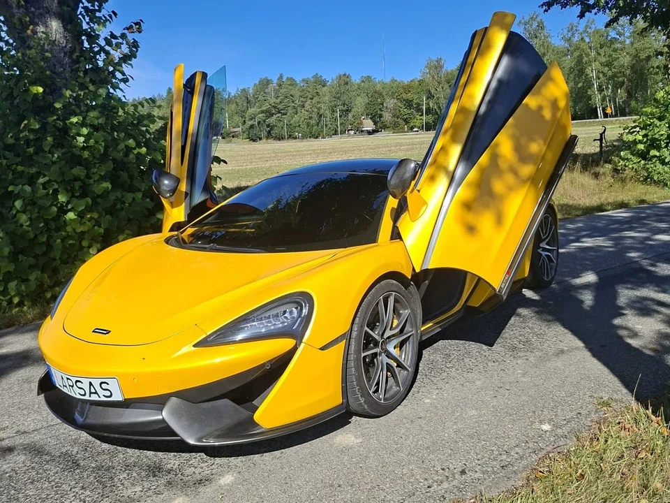 2018 McLaren 570S - Image 13 of 30