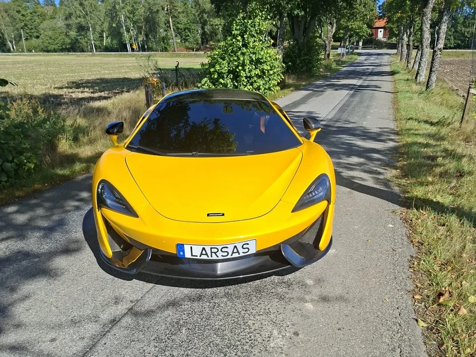 2018 McLaren 570S - Image 21 of 30