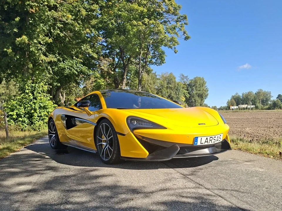 2018 McLaren 570S - Image 19 of 30