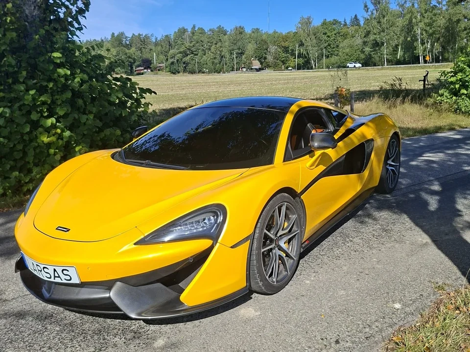 2018 McLaren 570S - Image 20 of 30
