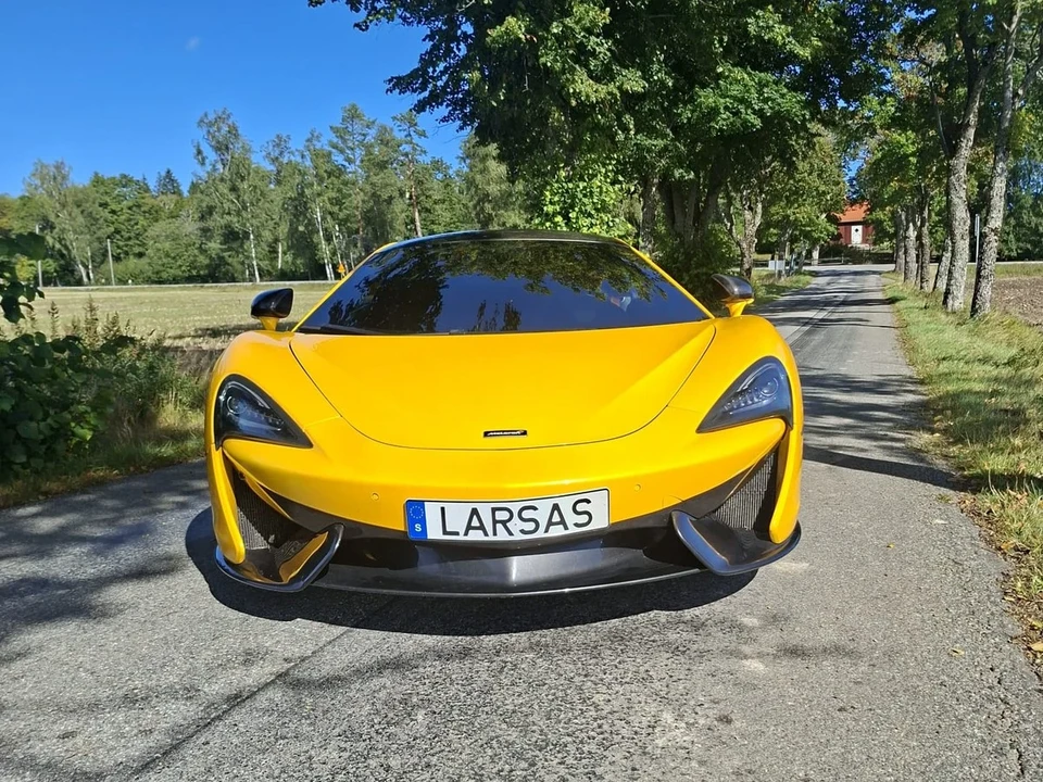 2018 McLaren 570S - Image 22 of 30