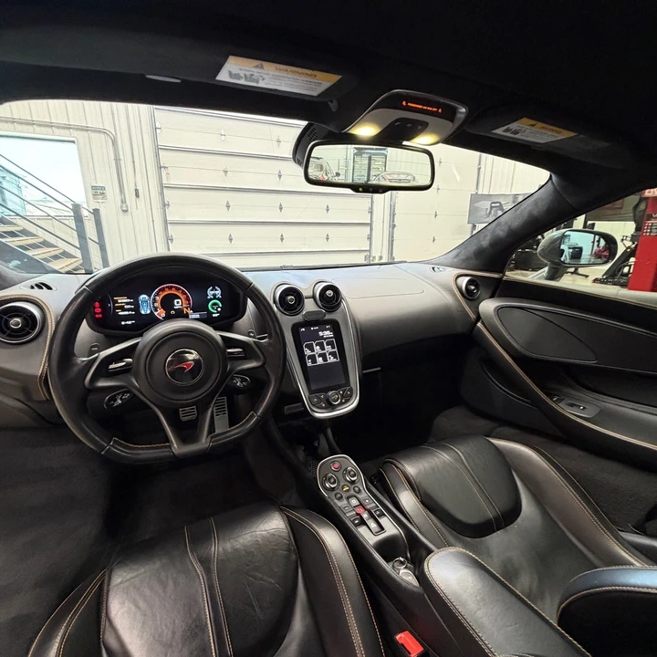 2018 McLaren 570S - Image 10 of 22