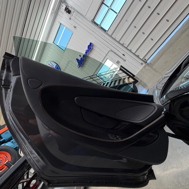 2018 McLaren 570S - Image 21 of 22