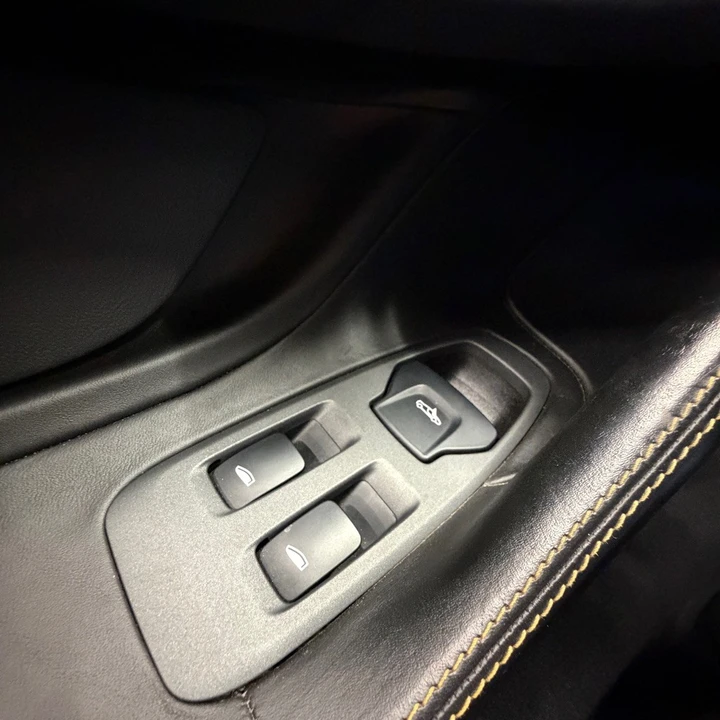 2018 McLaren 570S - Image 19 of 22