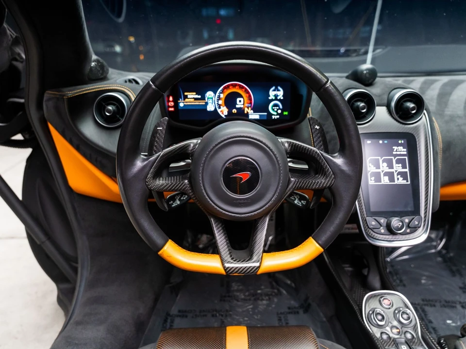 2018 McLaren 570S - Image 7 of 21