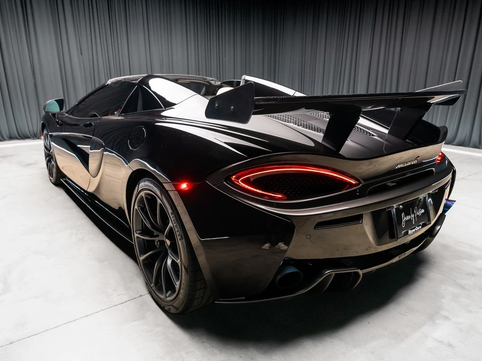 2018 McLaren 570S - Image 13 of 31