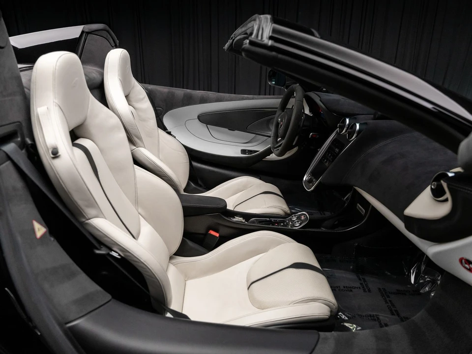 2018 McLaren 570S - Image 7 of 31