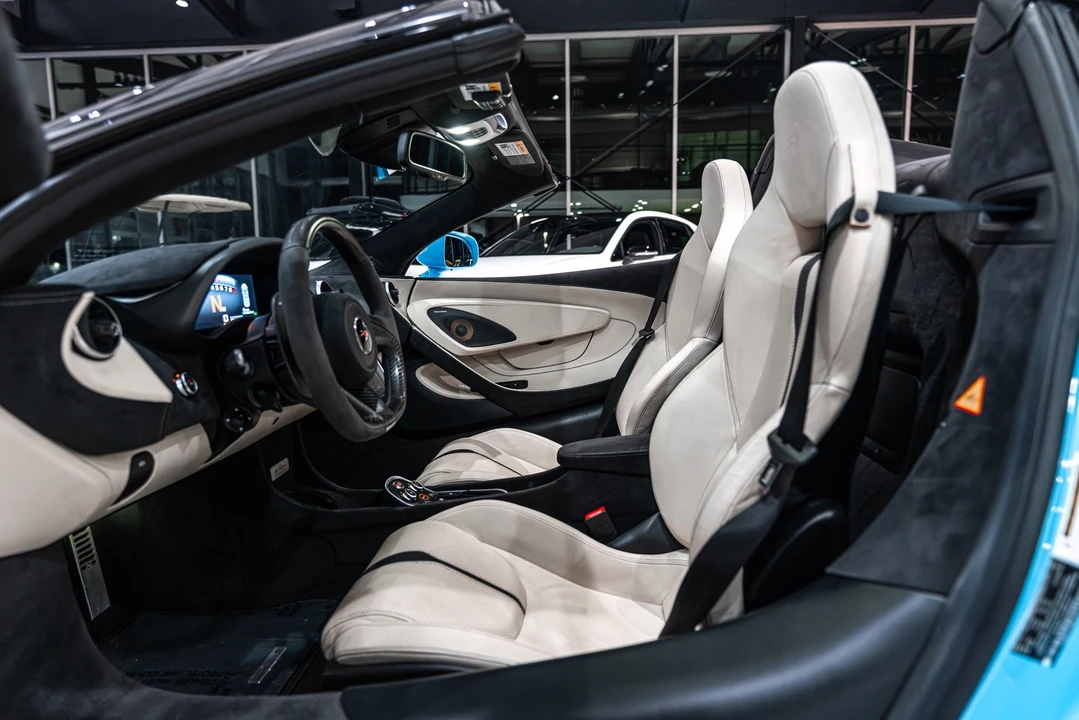 2018 McLaren 570S Spider - Image 21 of 31