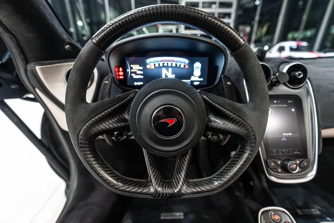 2018 McLaren 570S Spider - Image 11 of 31