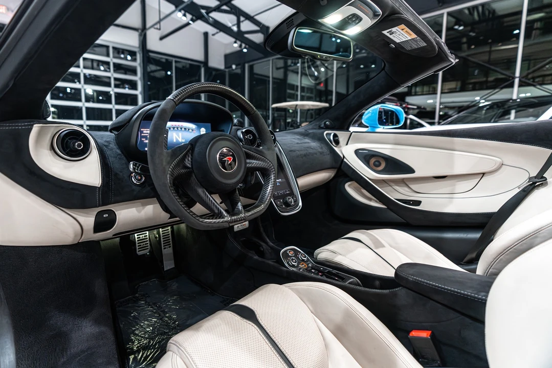 2018 McLaren 570S Spider - Image 8 of 31