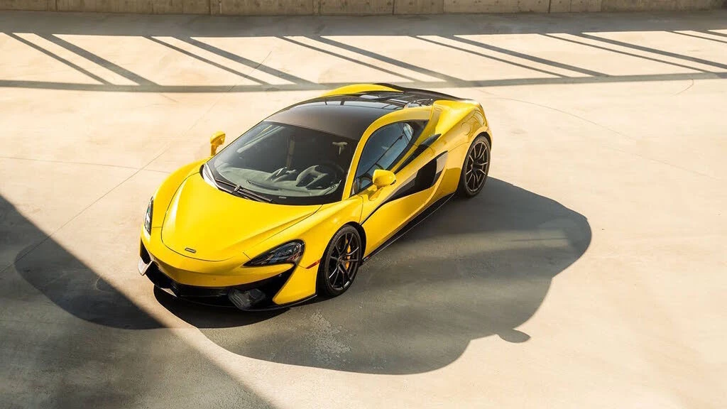 2018 McLaren 570S - Image 2 of 31
