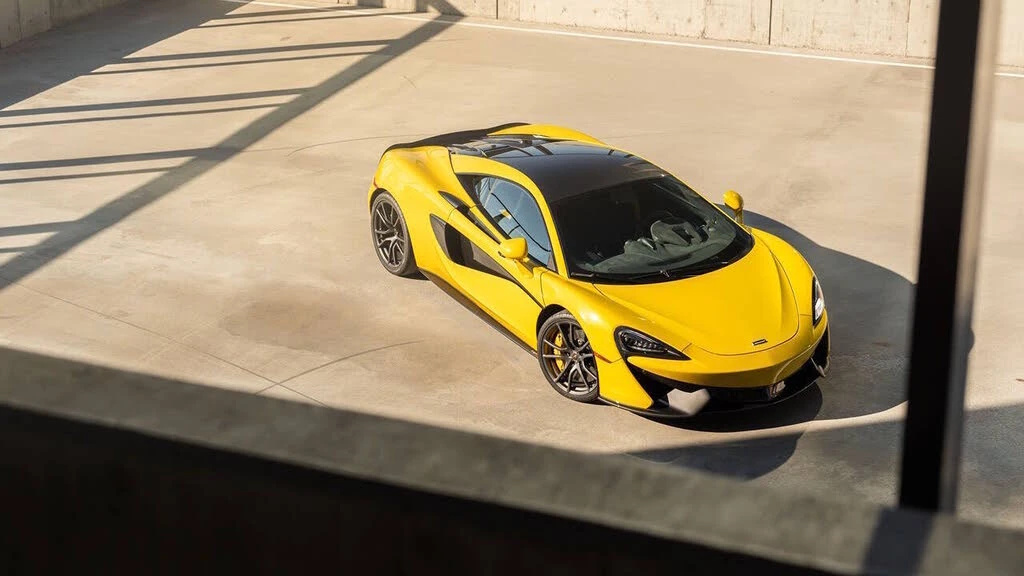 2018 McLaren 570S - Image 10 of 31