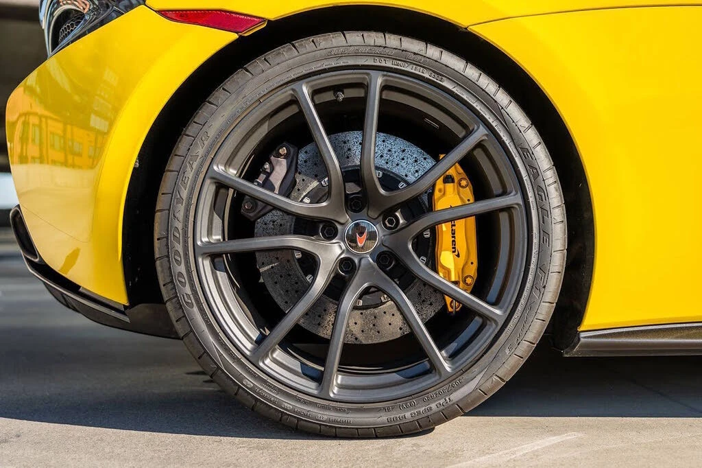 2018 McLaren 570S - Image 26 of 31