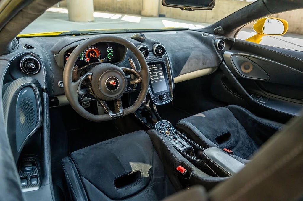 2018 McLaren 570S - Image 15 of 31