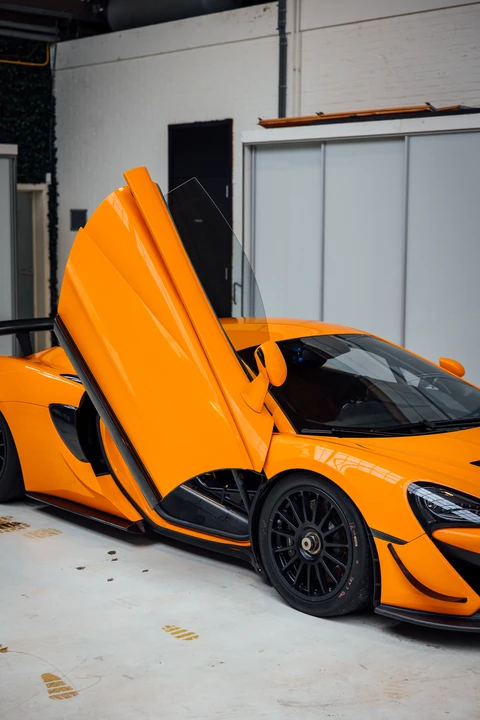 2016 McLaren 570S - Image 29 of 31
