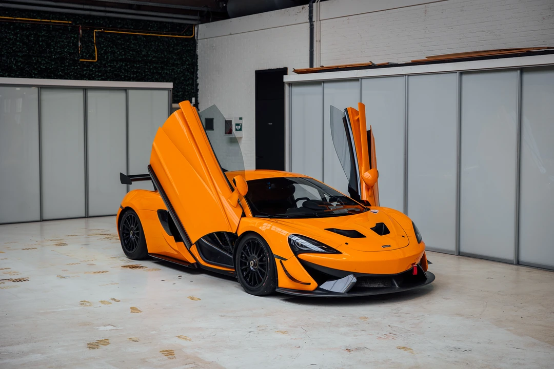 2016 McLaren 570S - Image 17 of 31