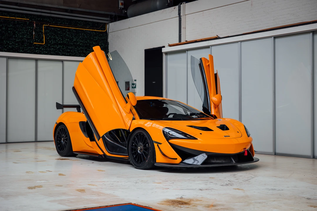 2016 McLaren 570S - Image 18 of 31