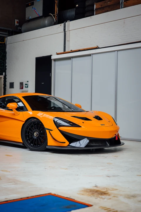 2016 McLaren 570S - Image 19 of 31