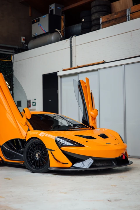 2016 McLaren 570S - Image 21 of 31