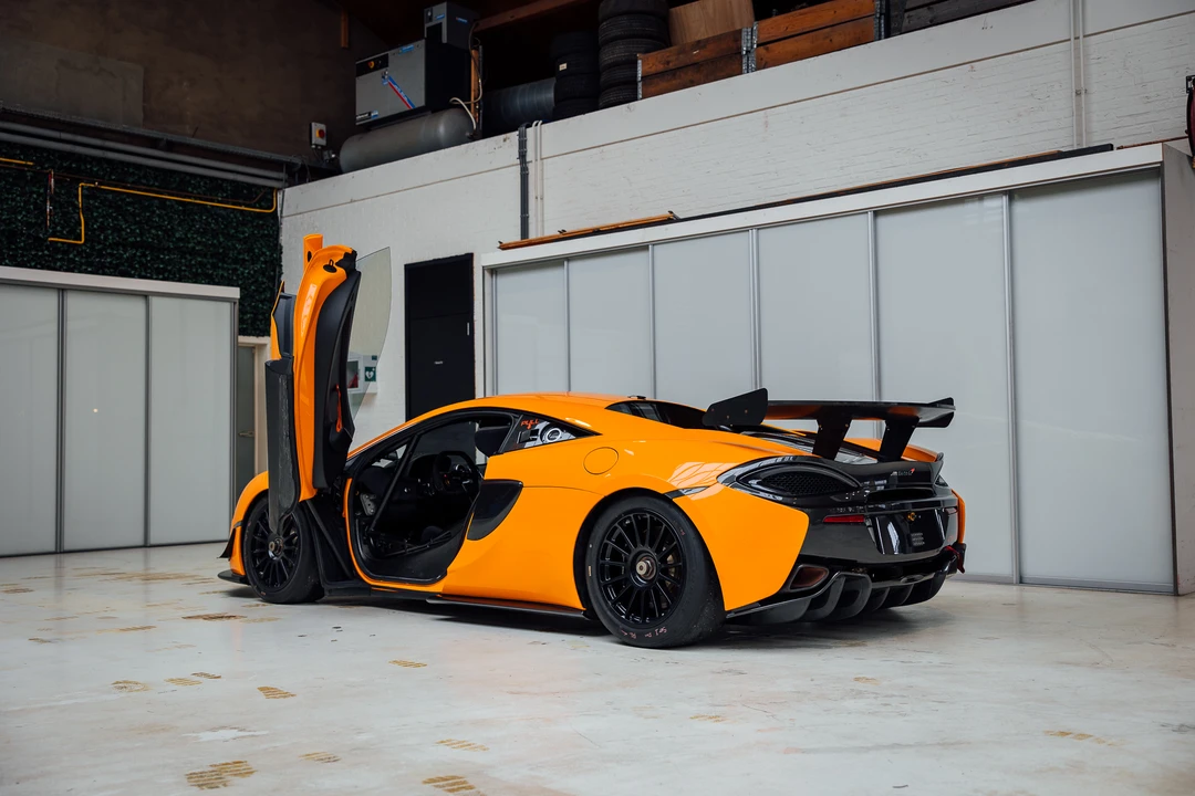2016 McLaren 570S - Image 13 of 31