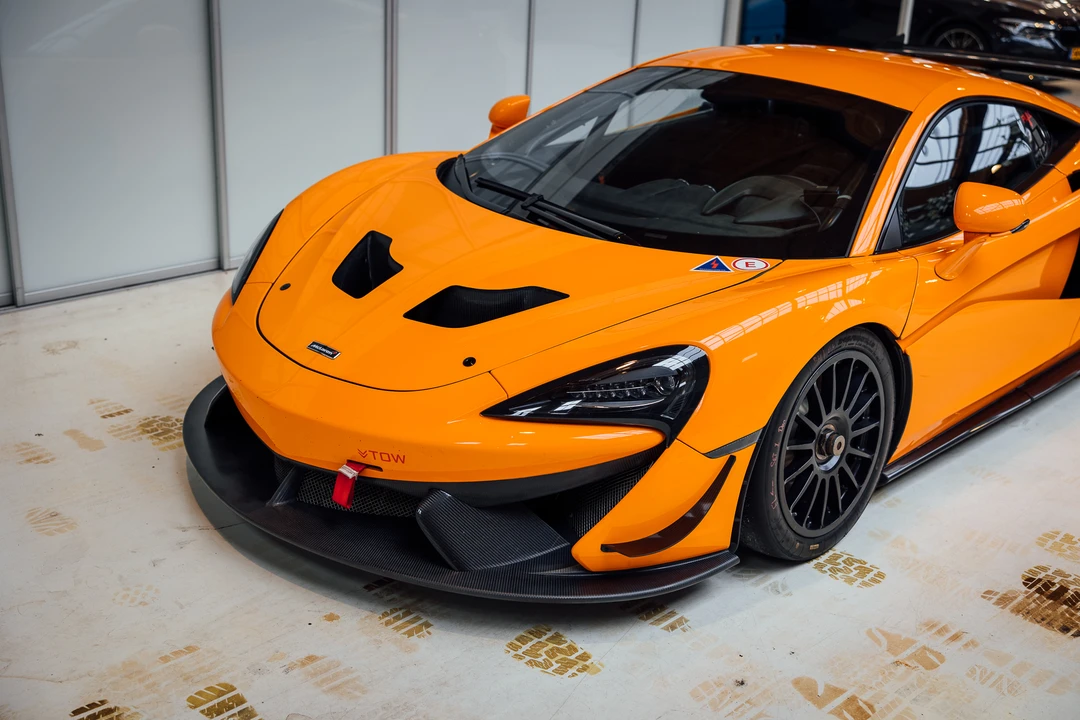 2016 McLaren 570S - Image 25 of 31