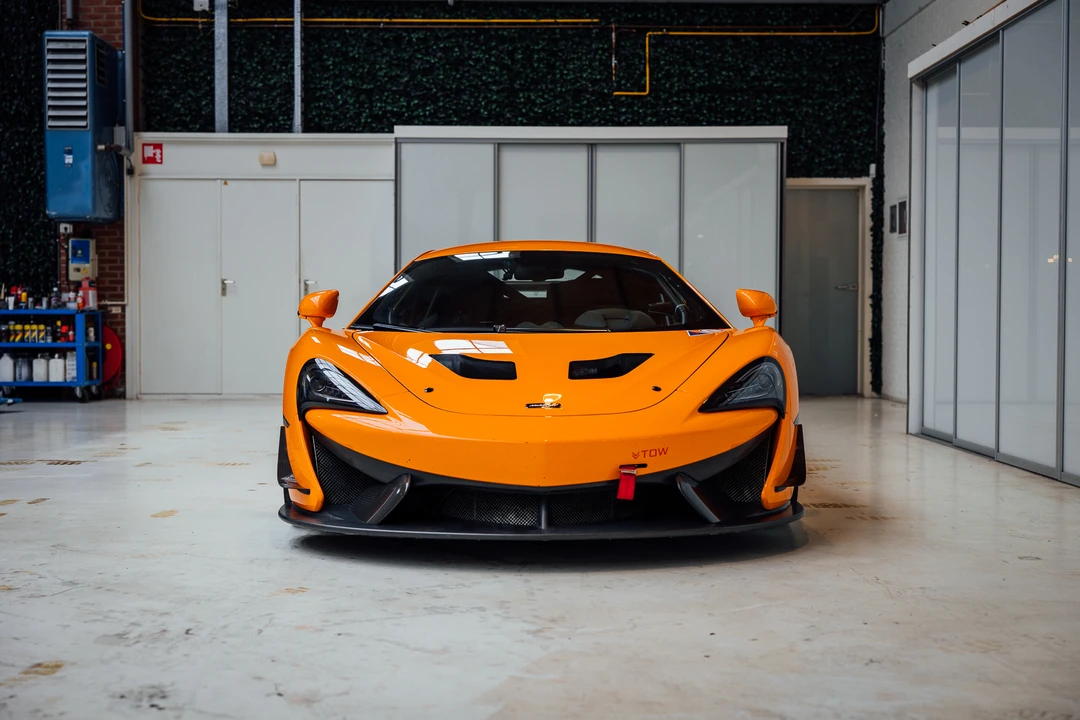 2016 McLaren 570S - Image 3 of 31