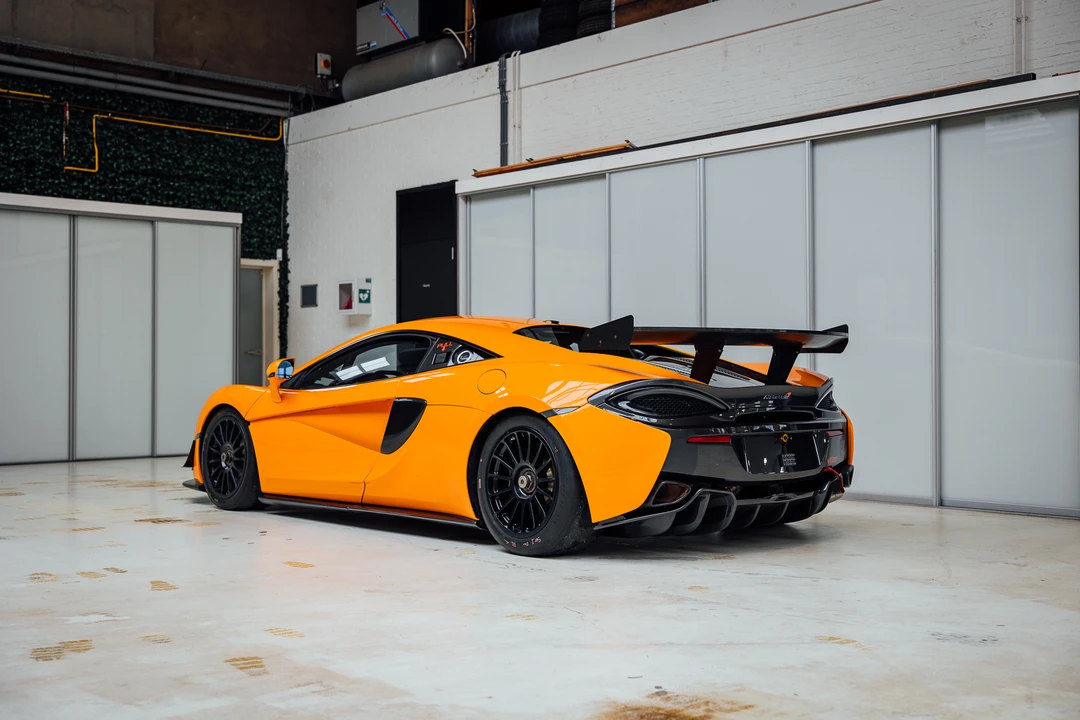 2016 McLaren 570S - Image 9 of 31