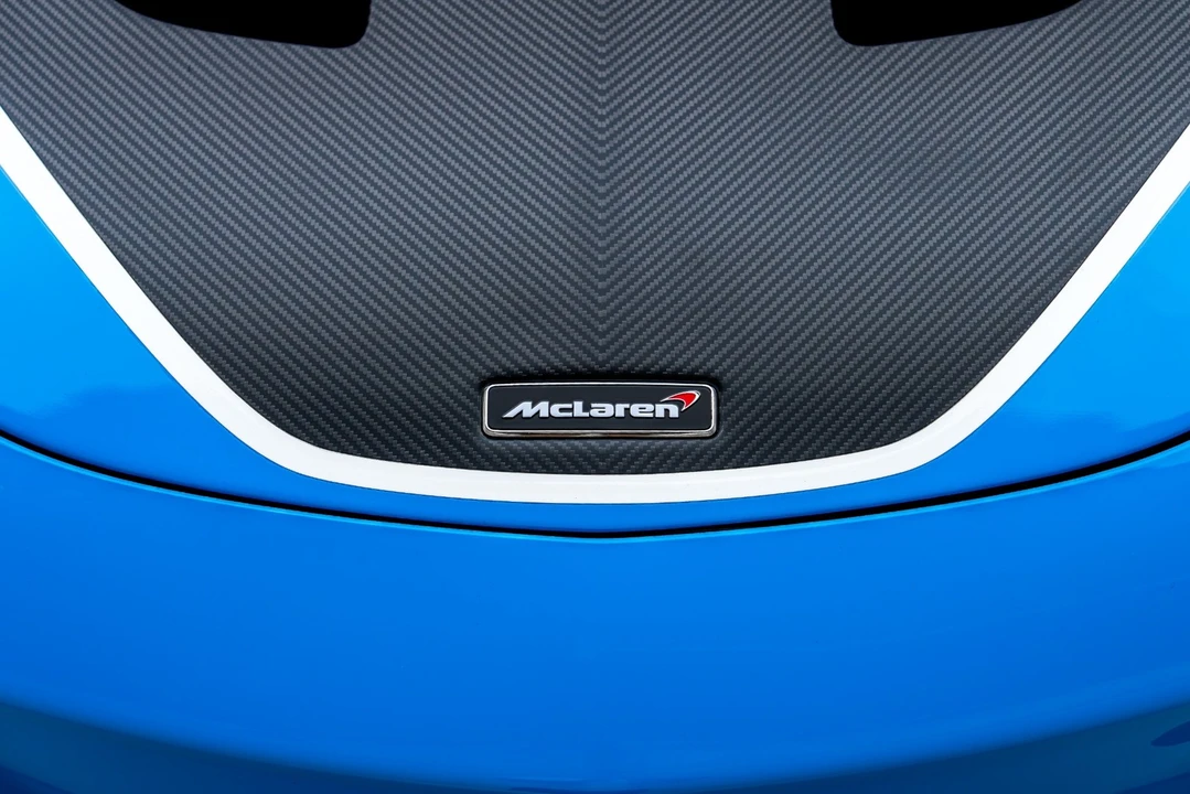 2018 McLaren 570S - Image 23 of 31